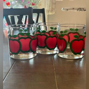VTG 70s mid century retro cottage colony apple short glasses/ tumblers set of 3